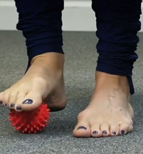ball exercise through foot